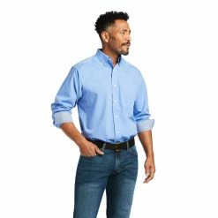 Men's Ariat Wrinkle Free Solid Pinpoint Oxford Classic Fit Shirt - 10039341 7 Men's Ariat Wrinkle Free Solid Pinpoint Oxford Classic Fit Shirt - 10039341 -Nigro's Western Store 10039341 front