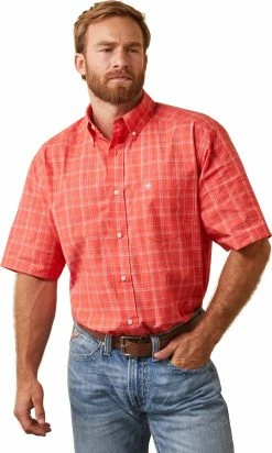 Men's Ariat Pro Daniel Classic Short Sleeve Shirt In Cayenne - 10043911