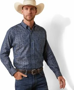 Men's Ariat Noah Classic Long Sleeve Shirt Chambray Blue - 10043918