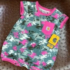 Baby Carhartt Short Sleave Outdoor Camo Romper In Raspberry Rose