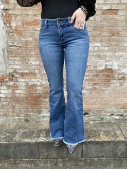 Ladies Wrangler Retro Mae Mid Rise Flare Jean In Desiree - 09MWFAD